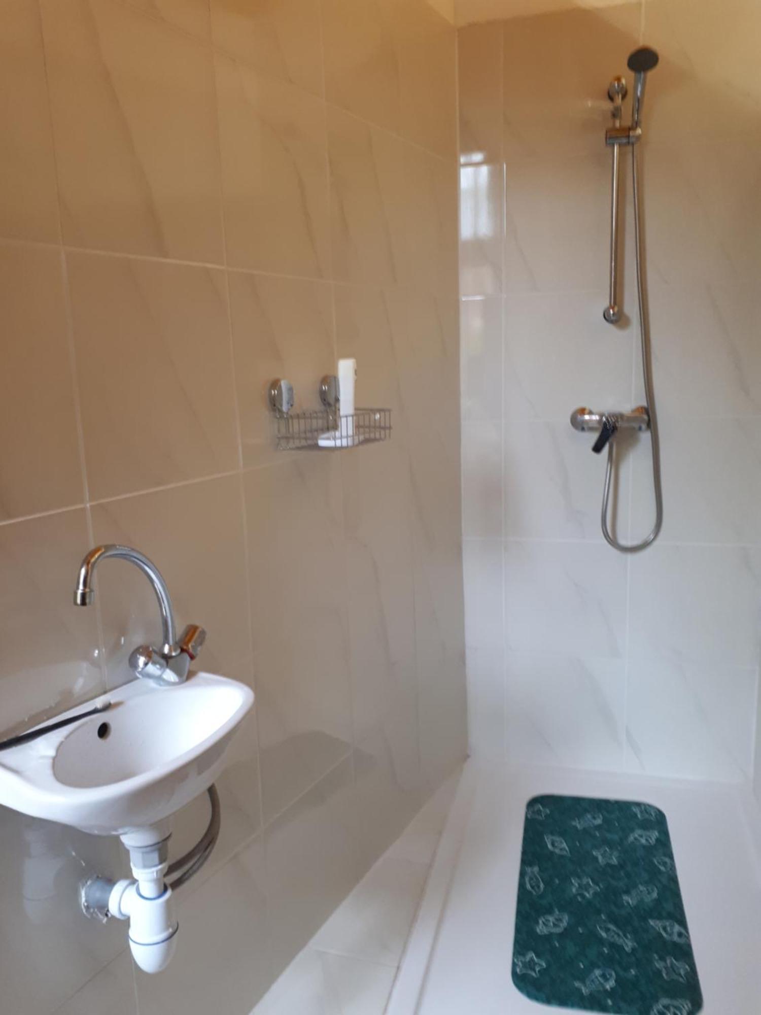 Loft Atypique Hyper Centre A 5Mn A Pied De La Plage De L'Ecluse 2 A 8 Personnes 迪纳尔 外观 照片
